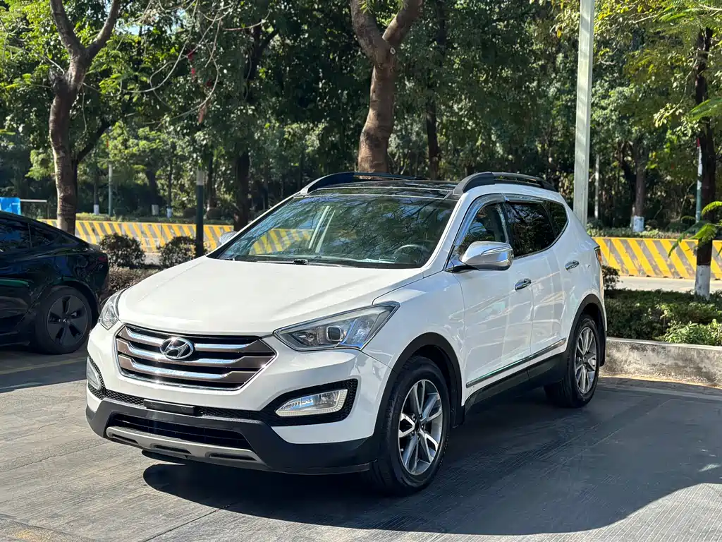 Hyundai Santa Fe 2013