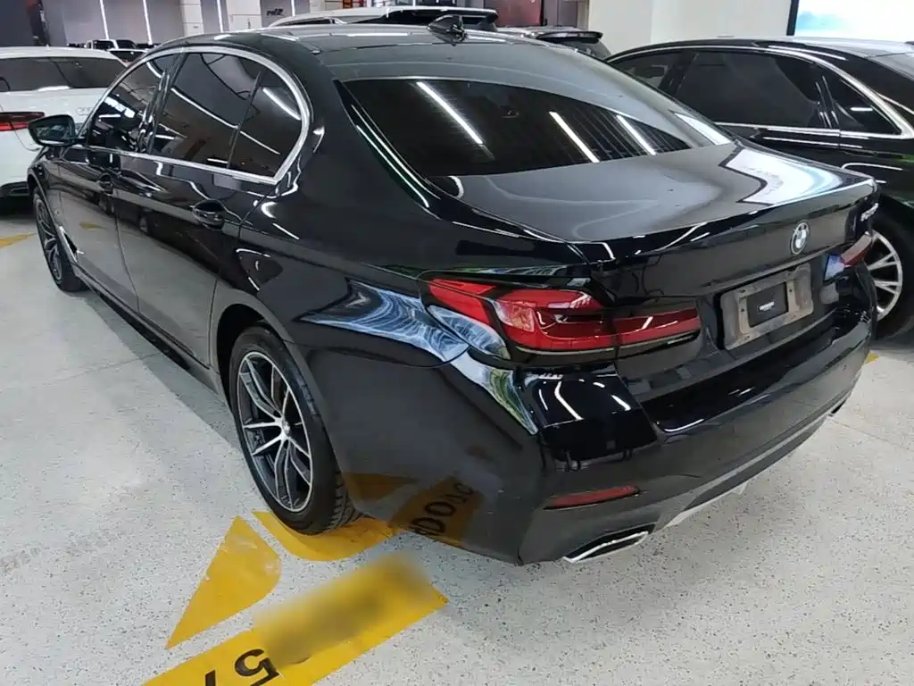 BMW 5 Series 2023