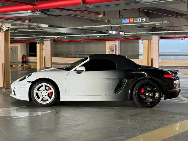 Porsche 718 2018