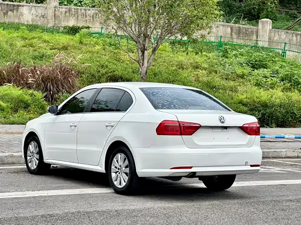 Volkswagen Lavida 2014