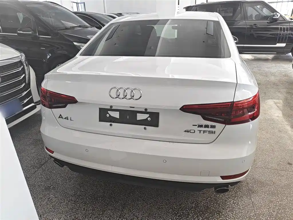 Audi A4L 2017 — фото 10