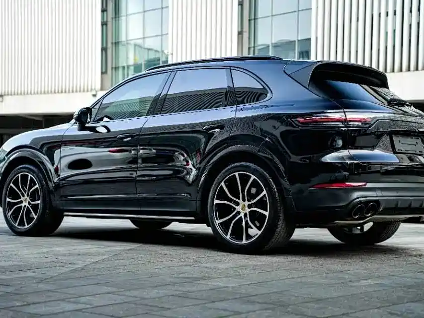 Porsche Cayenne 2022 — фото 10