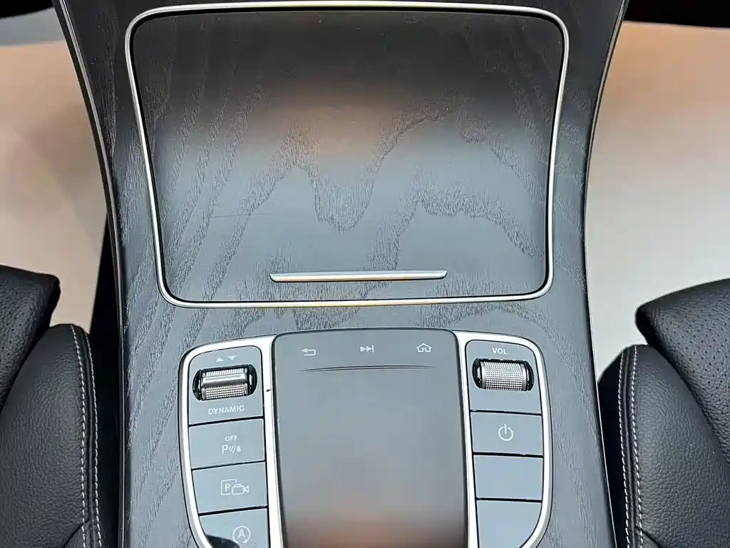 Mercedes-Benz C-Class 2020 — фото 13