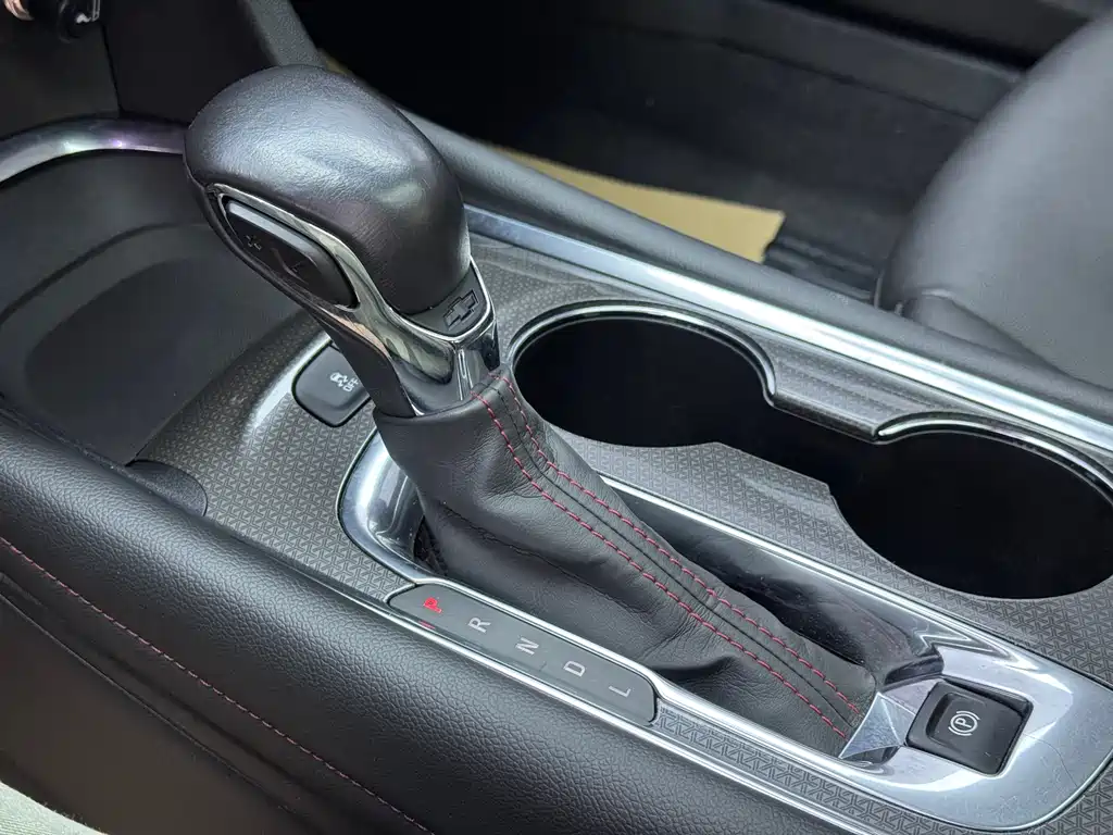 Chevrolet Malibu XL 2022 — фото 13