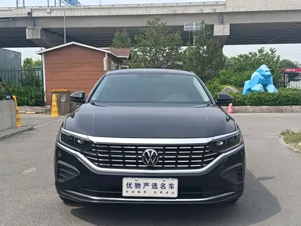 Volkswagen Passat 2024