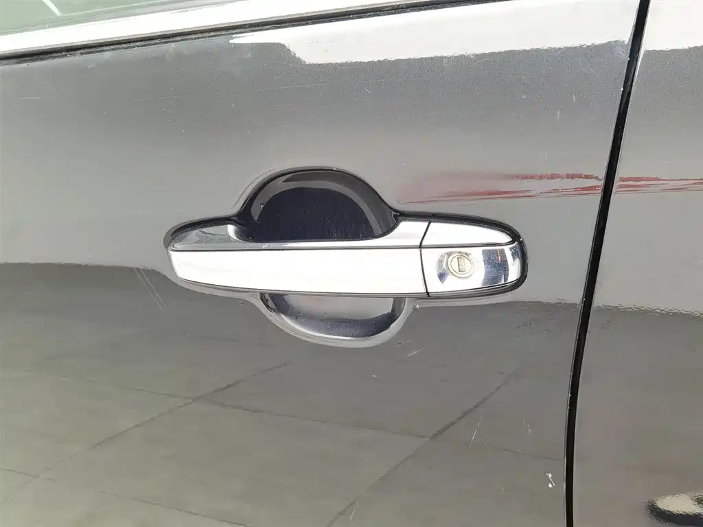 Toyota Camry 2016 — фото 18