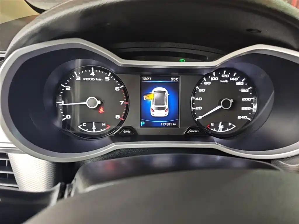 Geely Emgrand GS 2018 — фото 12