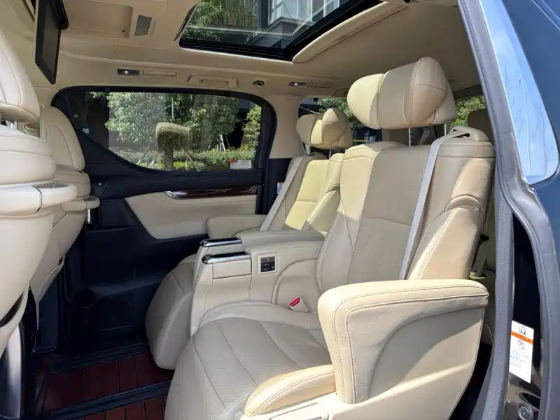 Toyota Alphard 2019