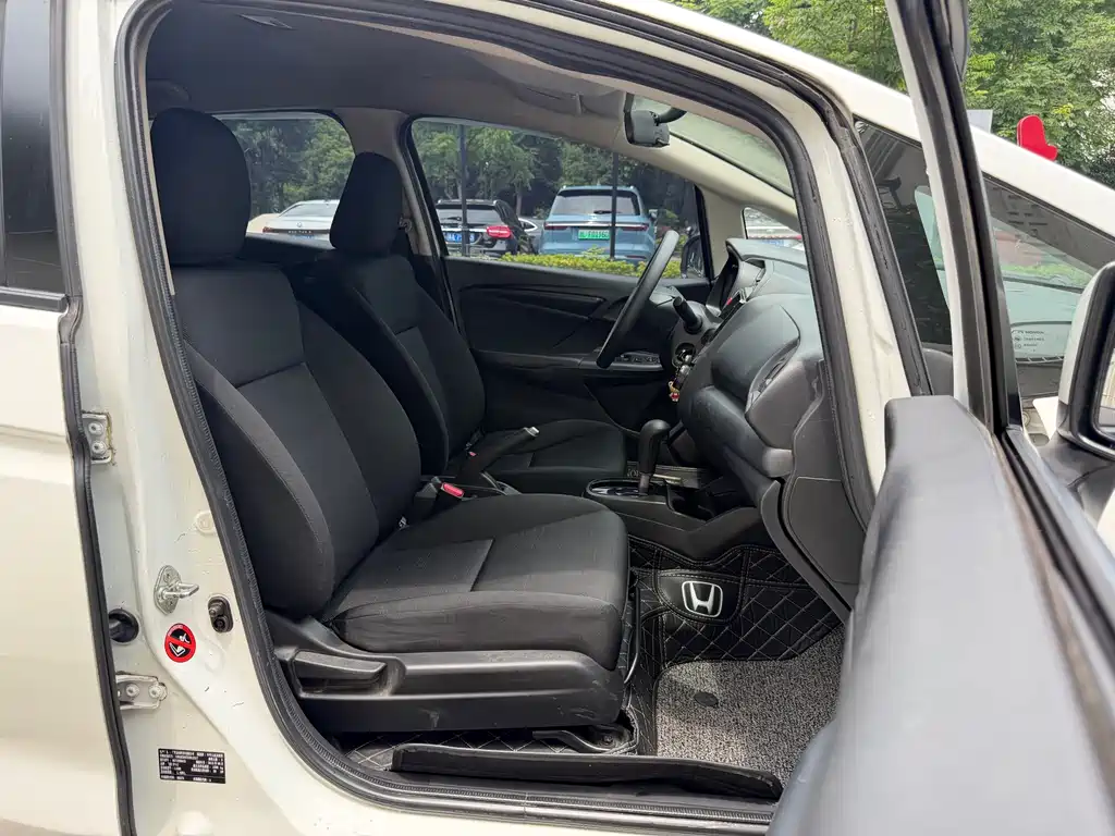 Honda Fit 2015 — фото 10