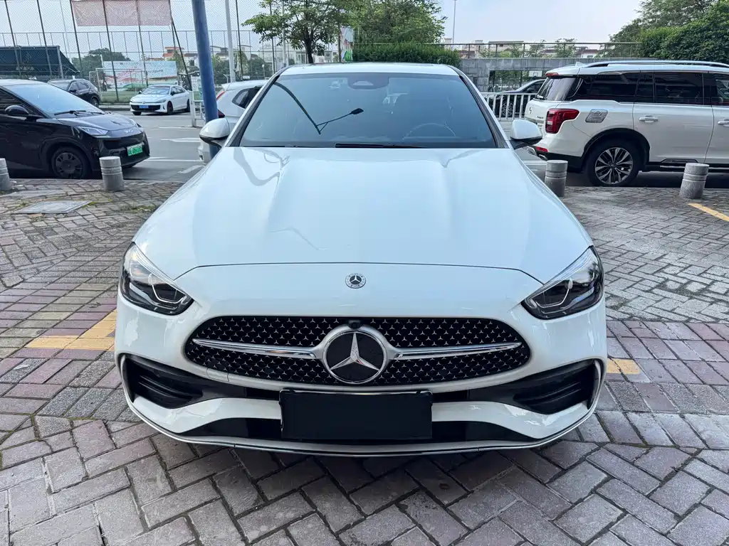 Mercedes-Benz C-Class 2023 — фото 2