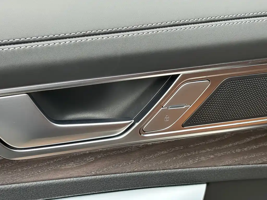 Audi A6L 2023 — фото 21