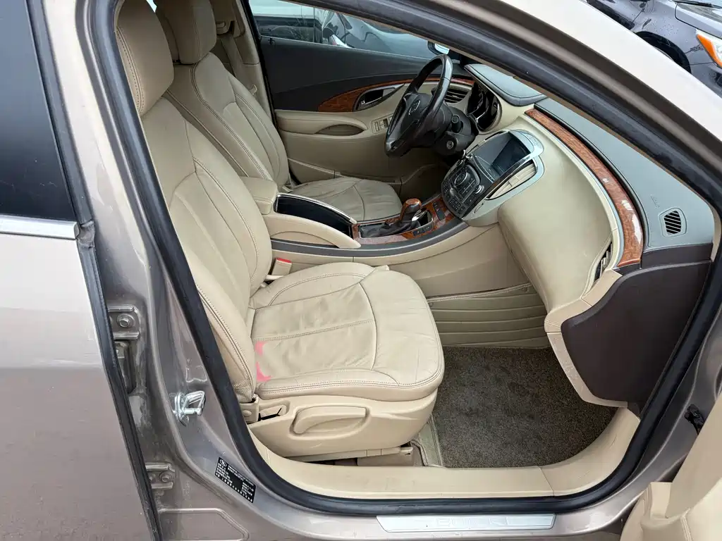 Buick LaCrosse 2012 — фото 14