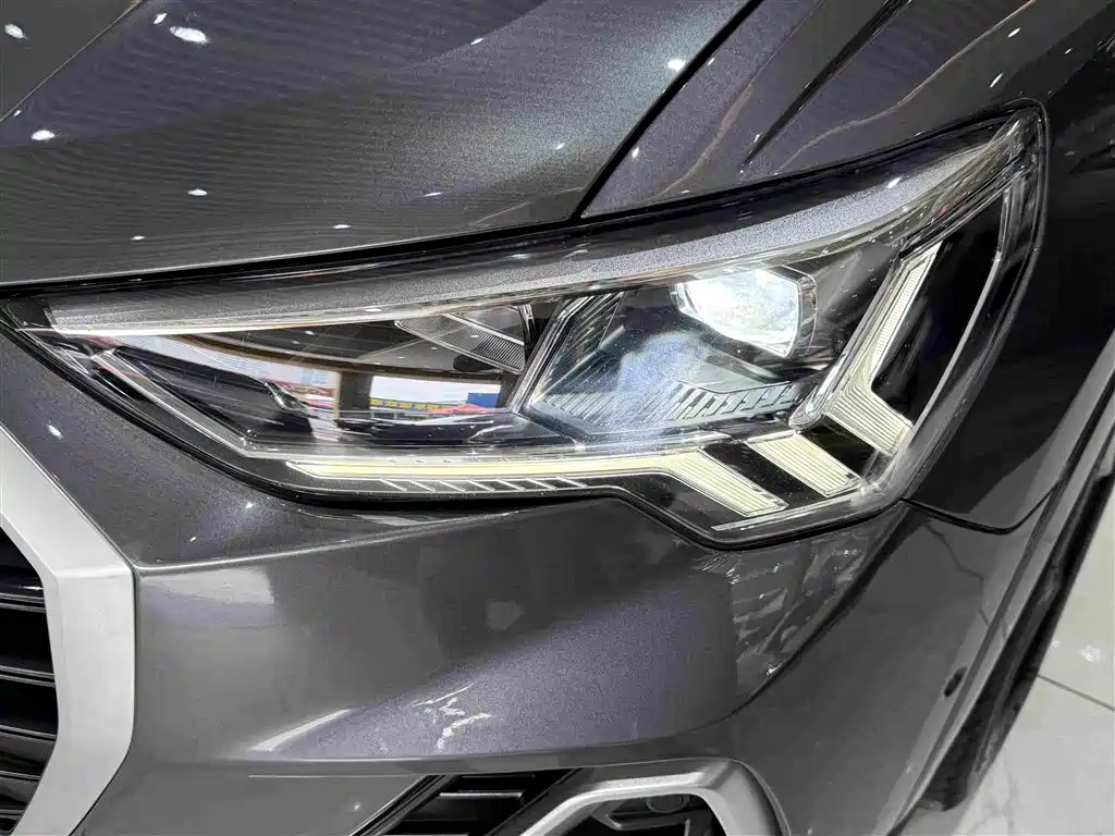 Audi Q3 2021