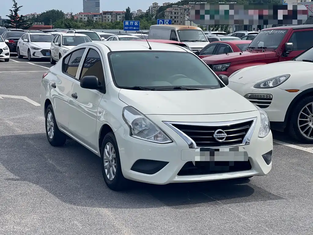 Nissan Sunny 2014
