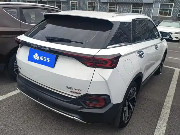 Bestune T77 2020