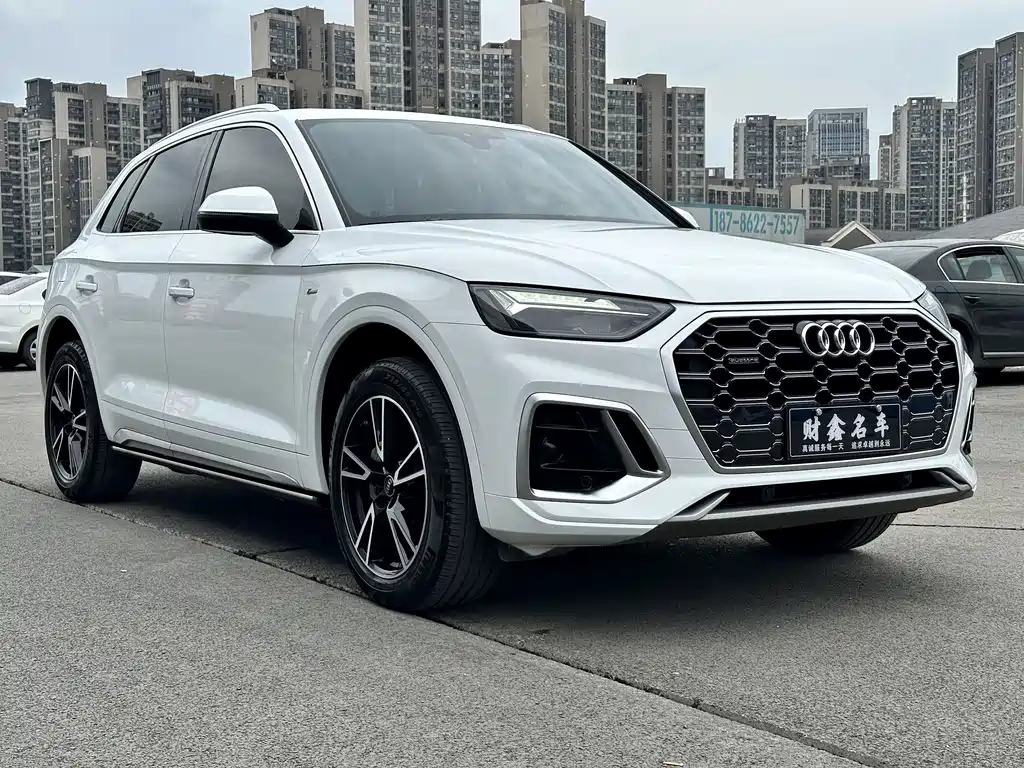 Audi Q5L 2024 — фото 3