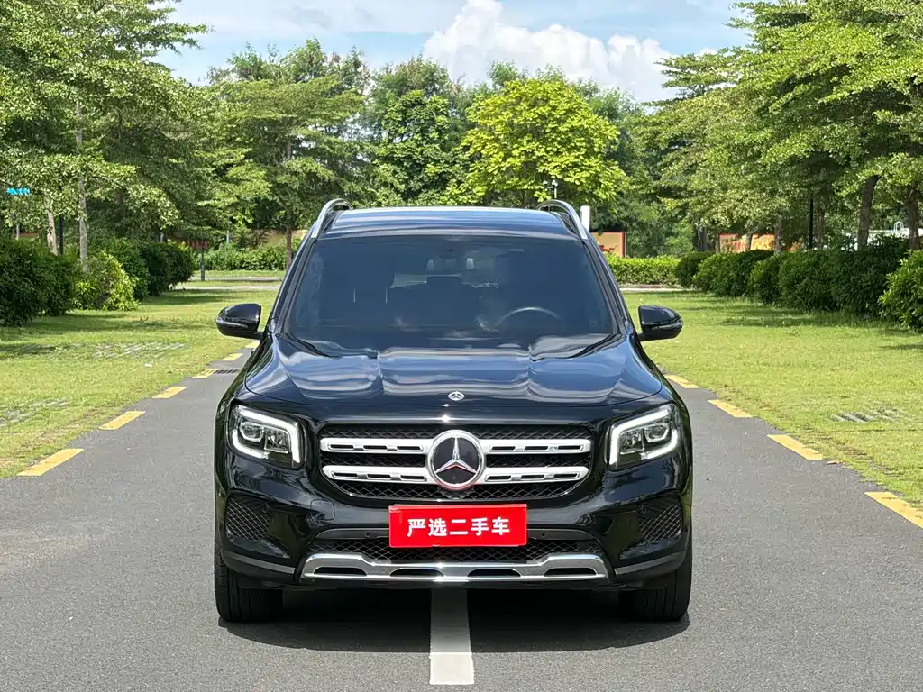 Mercedes-Benz GLB 2021