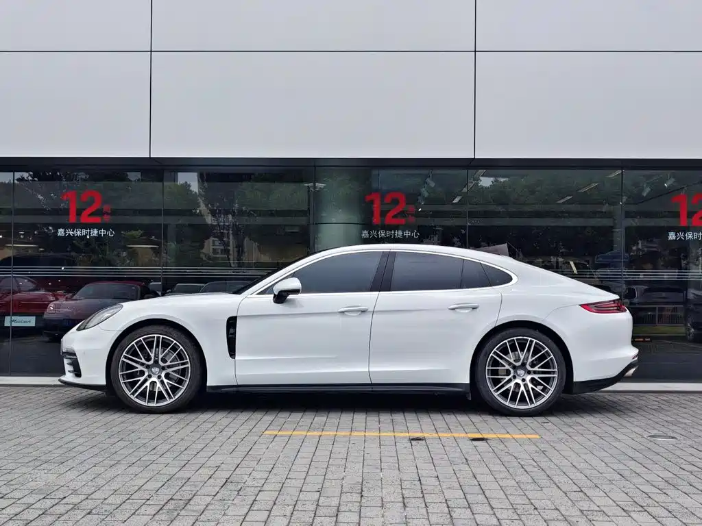 Porsche Panamera 2021 — фото 2