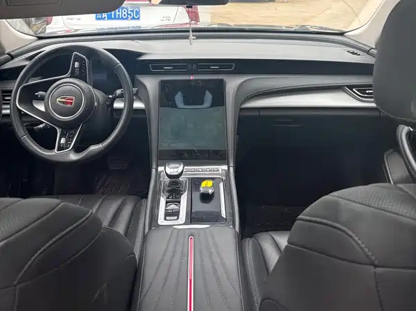 Hongqi H5 2025