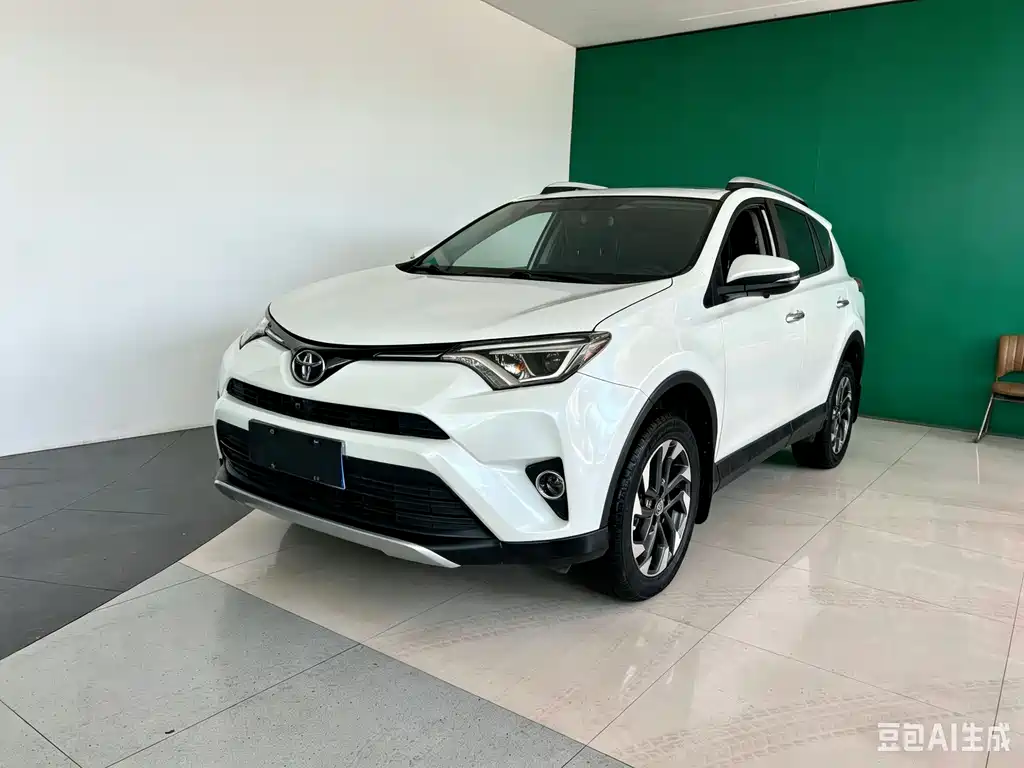 Toyota RAV4 2017 — фото 1