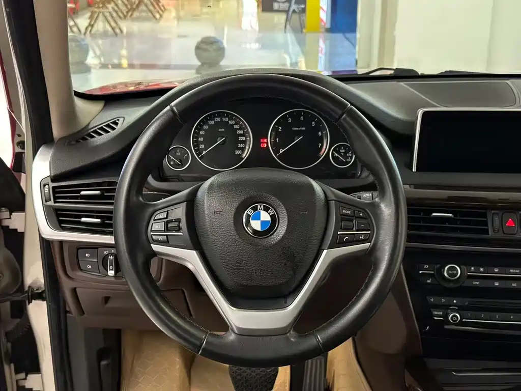 BMW X5 2014 — фото 16