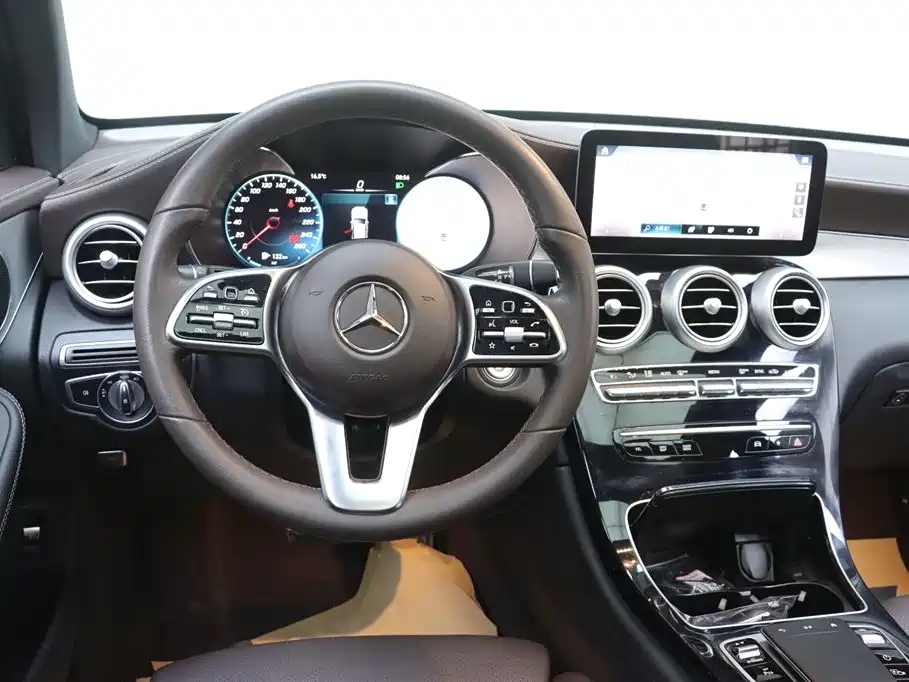 Mercedes-Benz GLC 2022 — фото 29