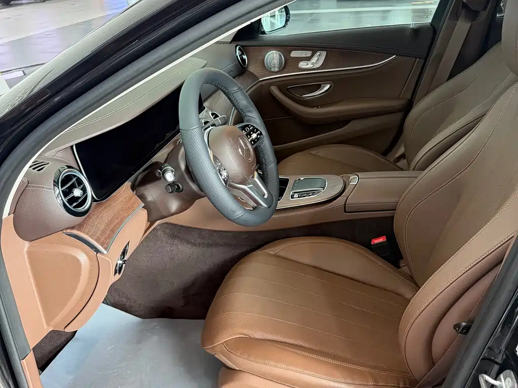 Mercedes-Benz E-Class 2020 — фото 4