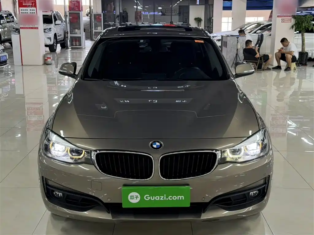 BMW 3 Series GT 2018 — фото 9