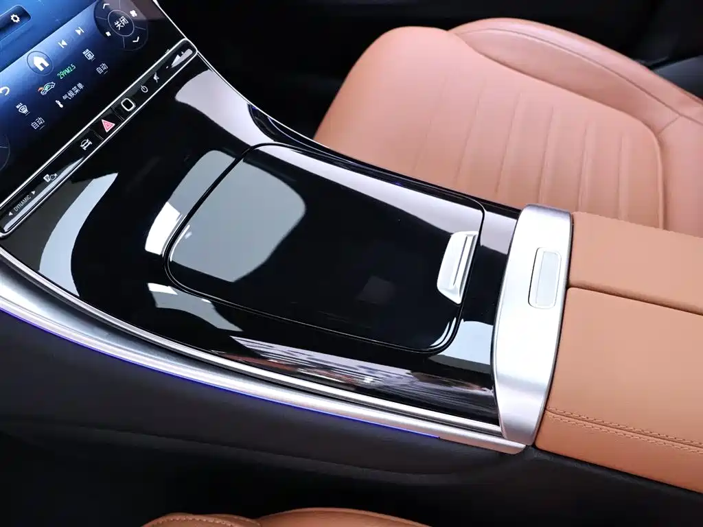 Mercedes-Benz GLC 2025 — фото 12