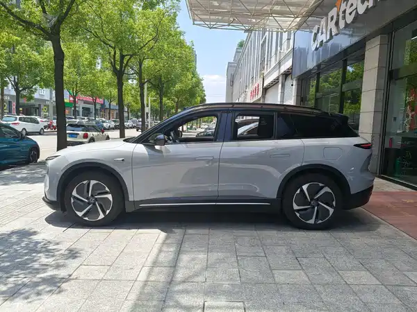 NIO ES6 2024