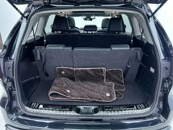 Toyota Highlander 2020