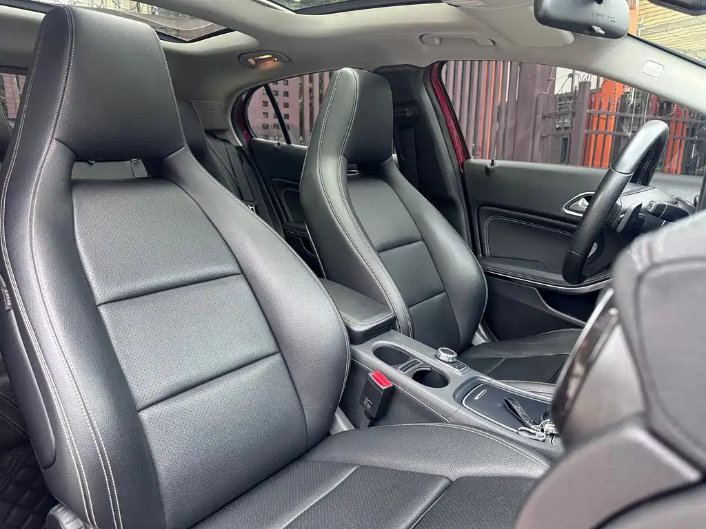 Mercedes-Benz GLA 2018 — фото 12