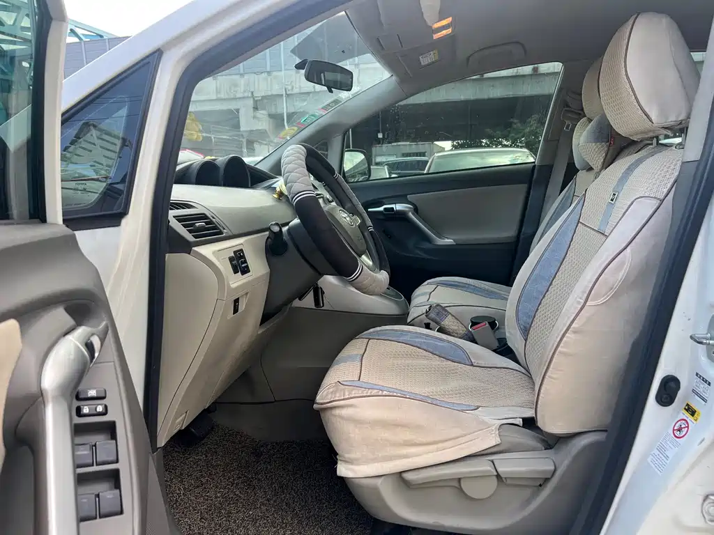 Toyota Verso 2012