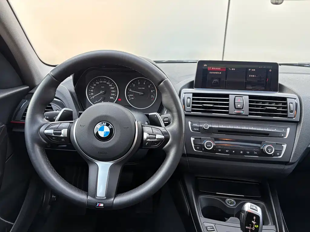 BMW 1 Series 2012 — фото 13