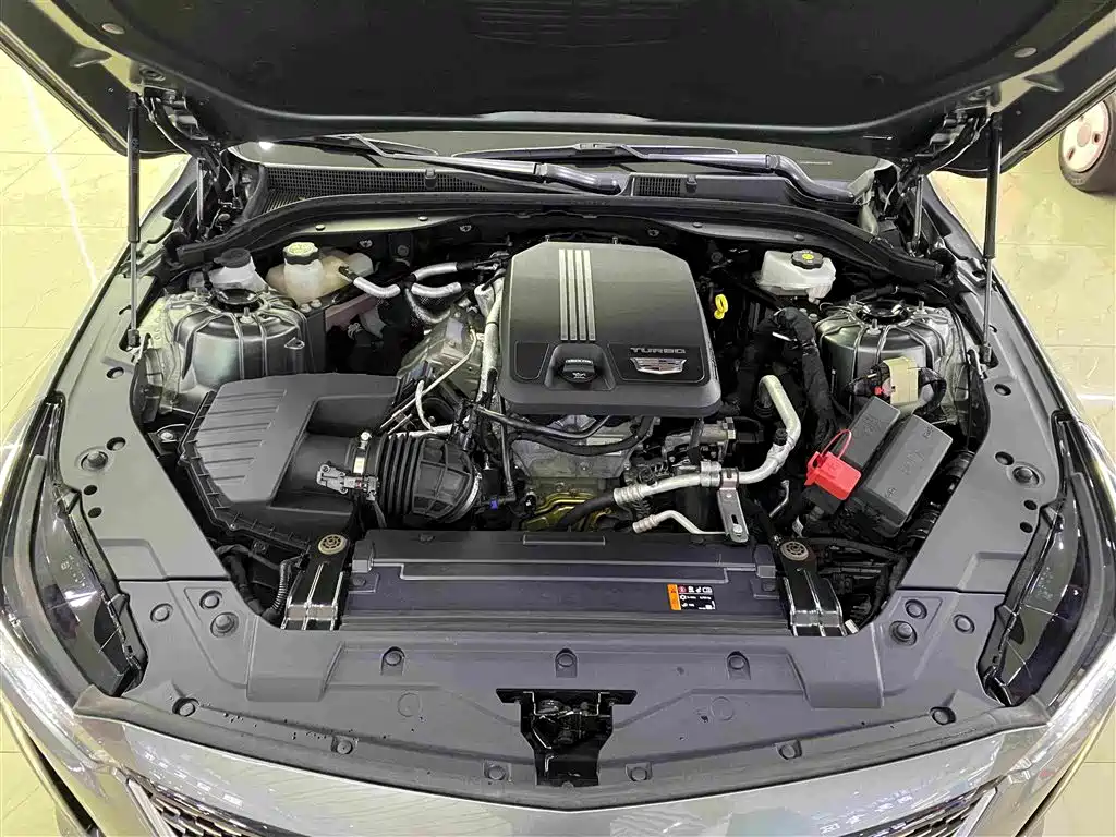 Cadillac CT5 2022 — фото 16