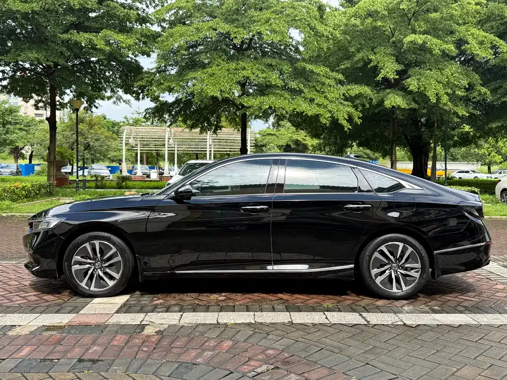 Honda Accord 2023 — фото 13