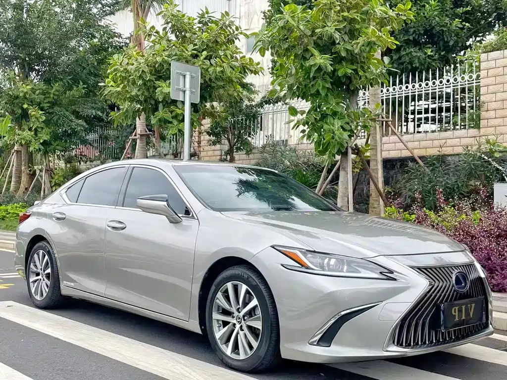 Lexus ES 2021 — фото 2