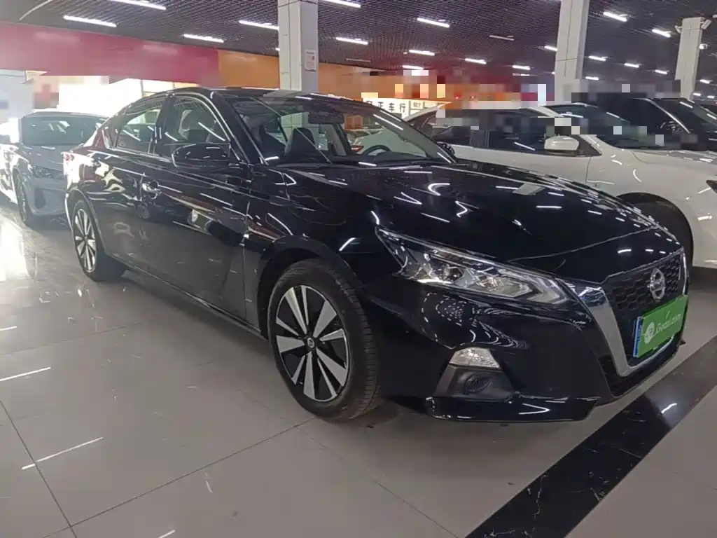 Nissan Teana 2026
