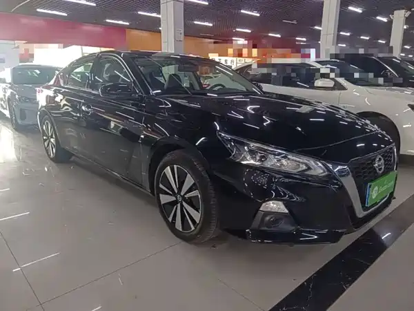 Nissan Teana 2026