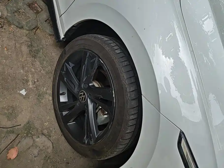 Volkswagen Golf 2023