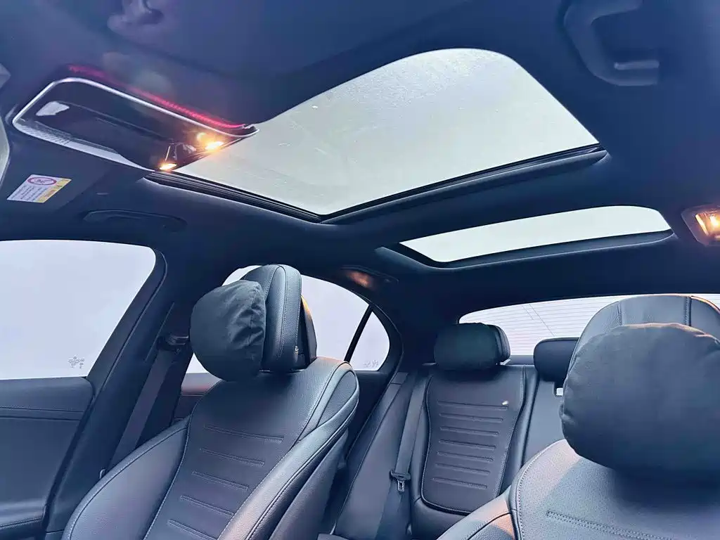 Mercedes-Benz C-Class 2024 — фото 18