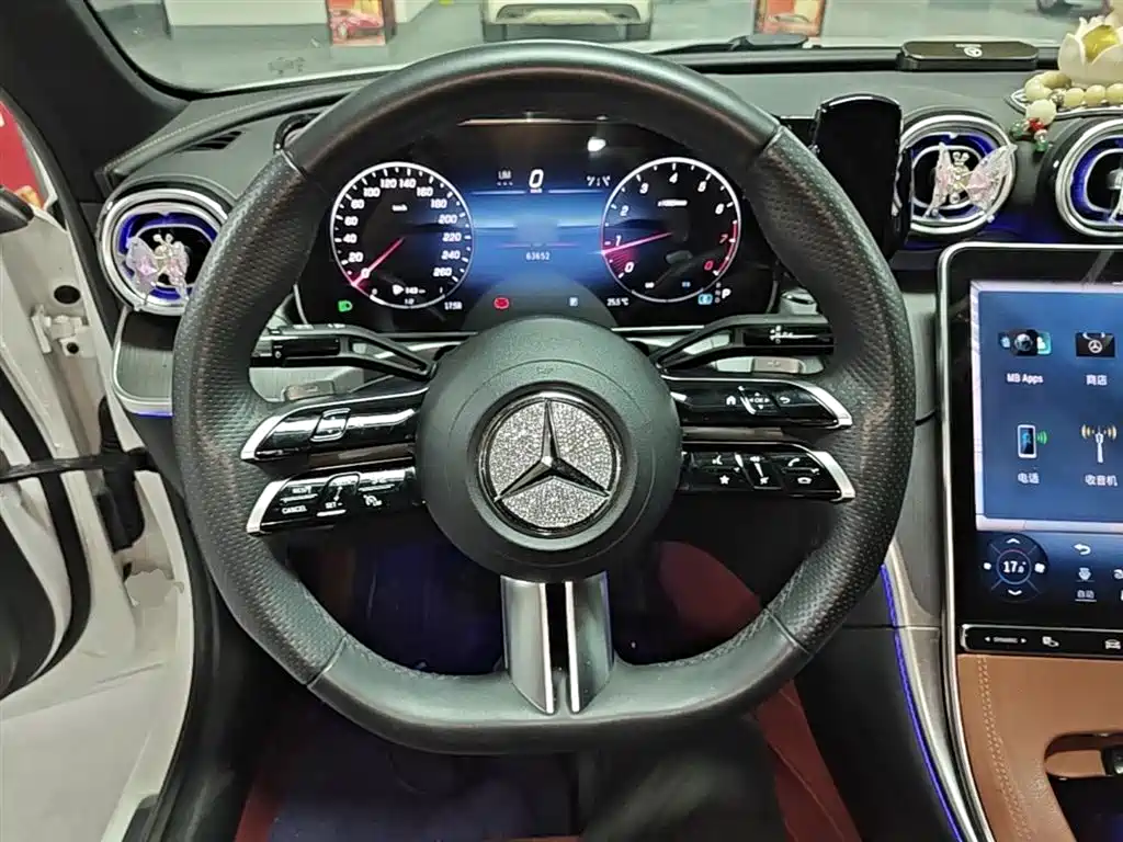 Mercedes-Benz C-Class 2023 — фото 11