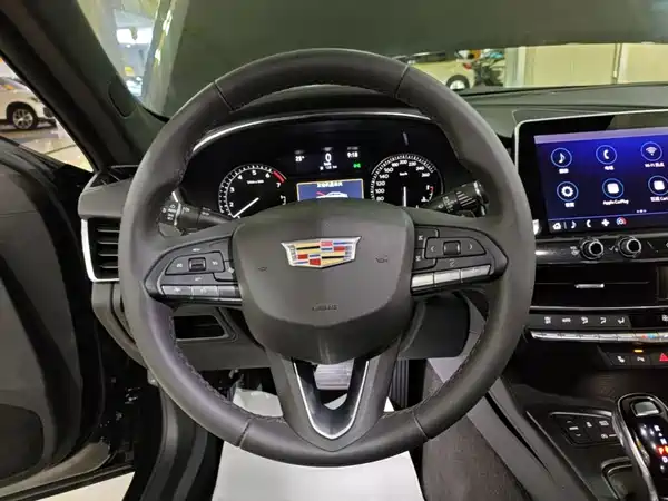 Cadillac CT5 2026