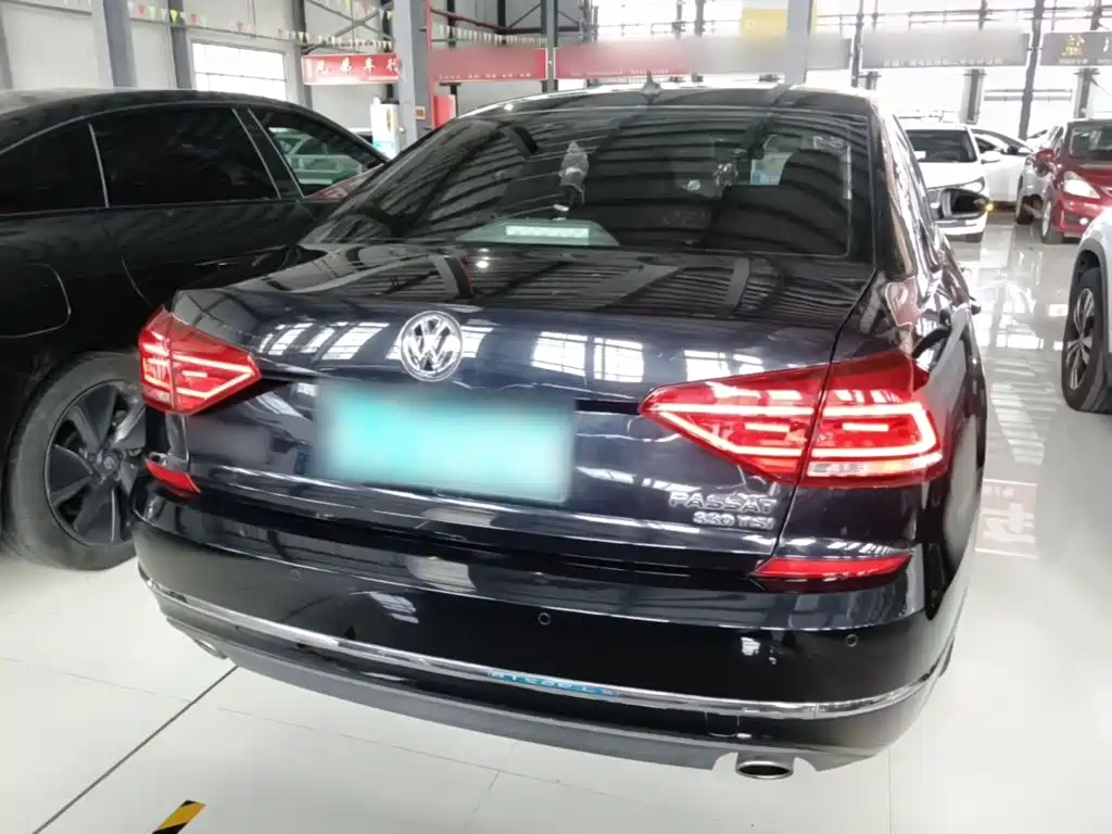Volkswagen Passat 2019 — фото 6