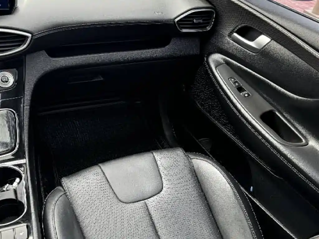 Hyundai Santa Fe 2021 — фото 12
