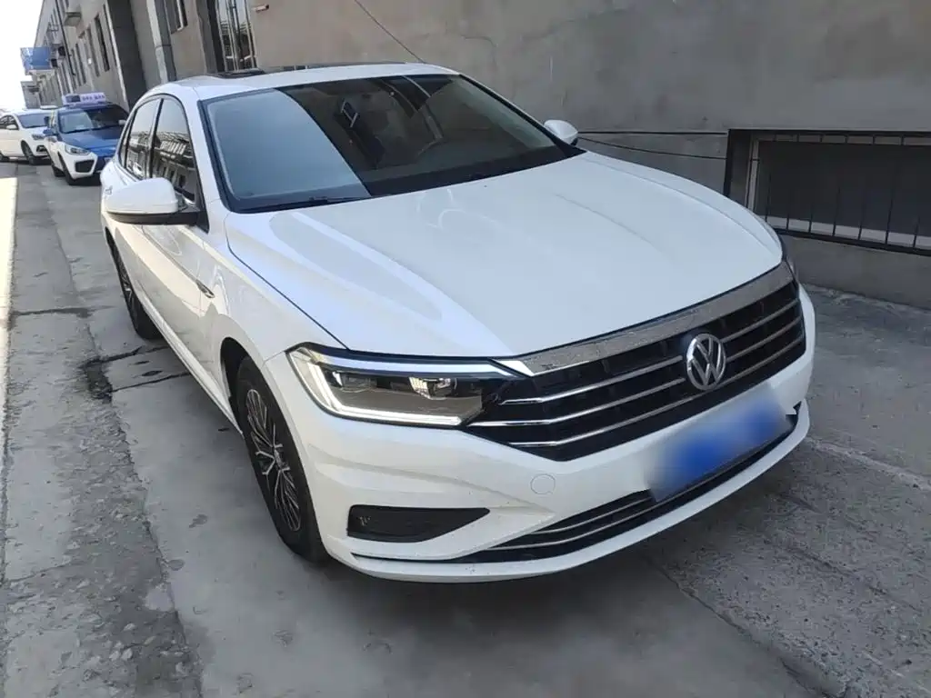 Volkswagen Sagitar 2020