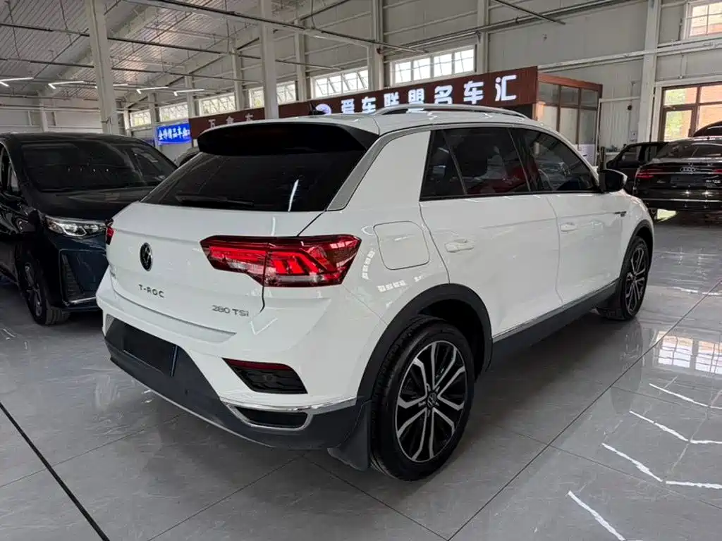Volkswagen T-Roc 2022 — фото 9