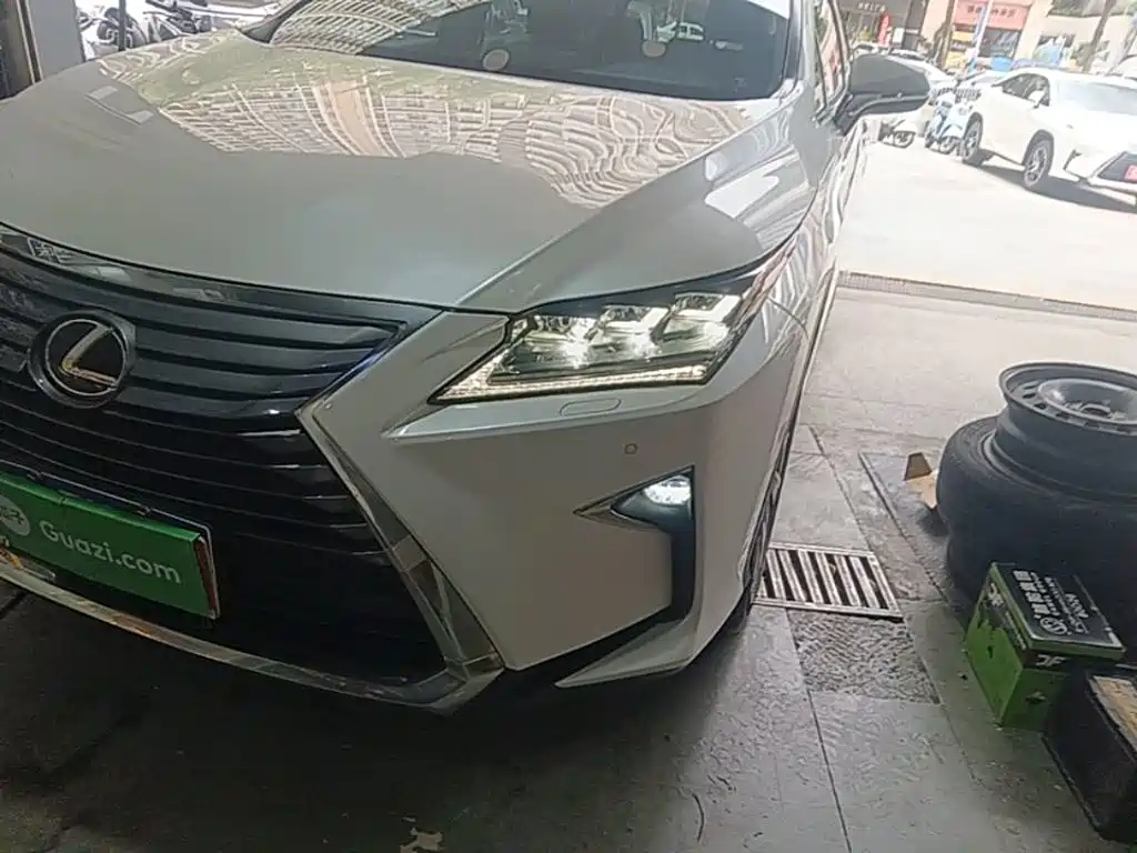 Lexus RX 2017 — фото 18