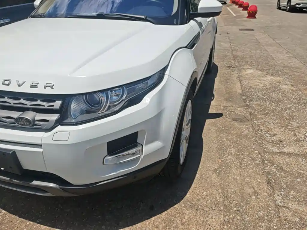 Land Rover Evoque 2015 — фото 24