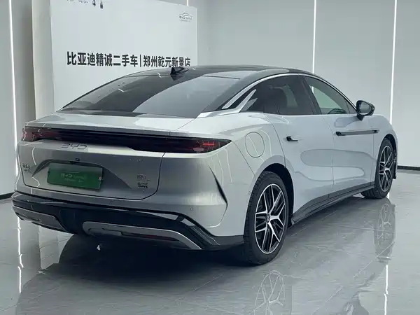 BYD Han L 2025